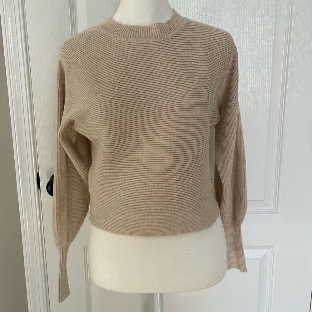 Pink Rose Beige Cropped Lightweight Swester
